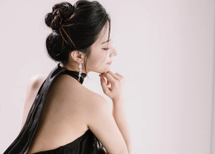 女性の横顔