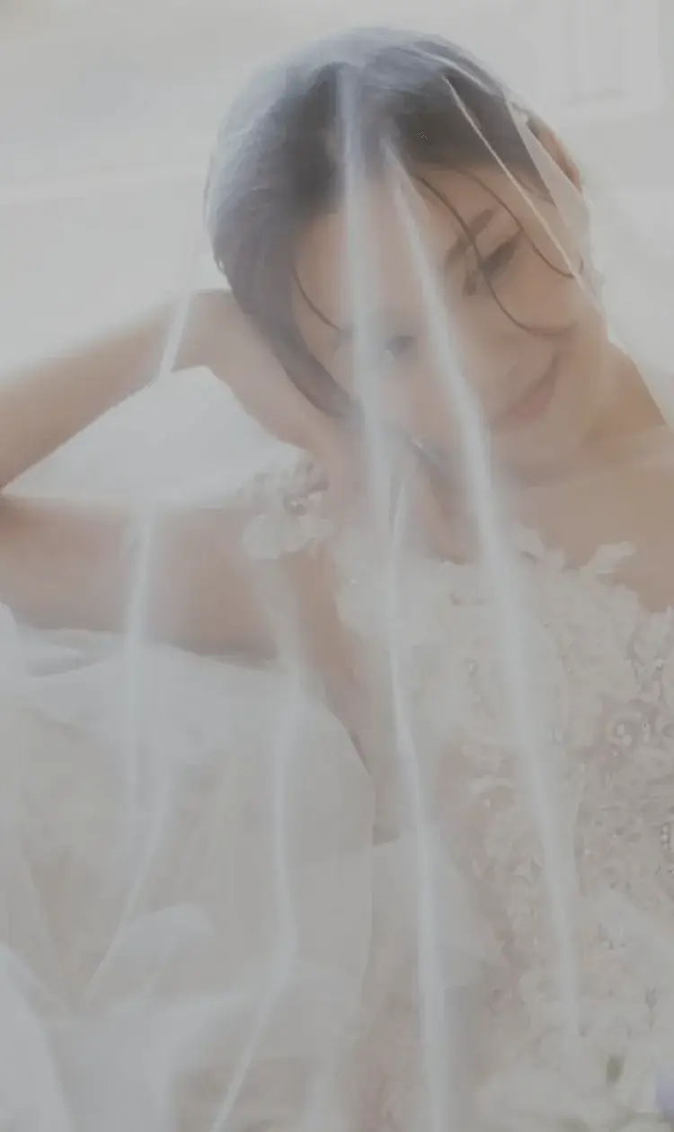緑のドレスを着た女性
