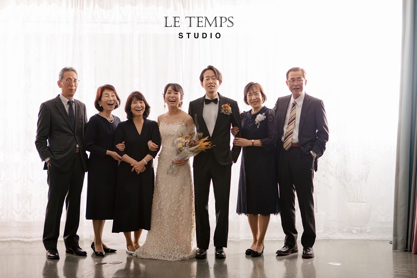 私服やスニーカーをご持参されたおふたり♥撮影後のご感想をご紹介します