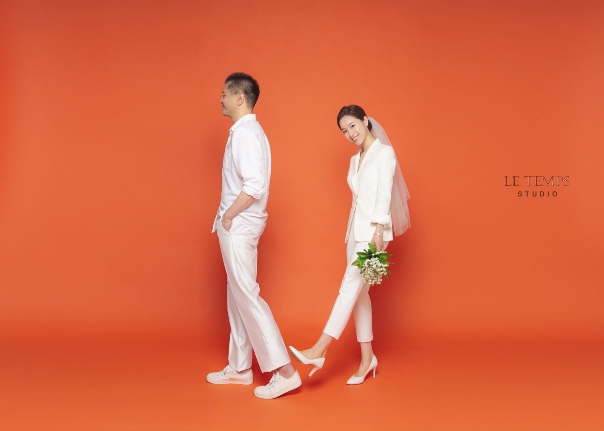 韓国フォト定番♡白カップルスーツ撮影で憧れの韓国花嫁スタイル。