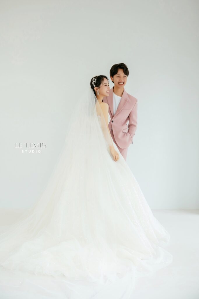 韓国ウェディングドレス