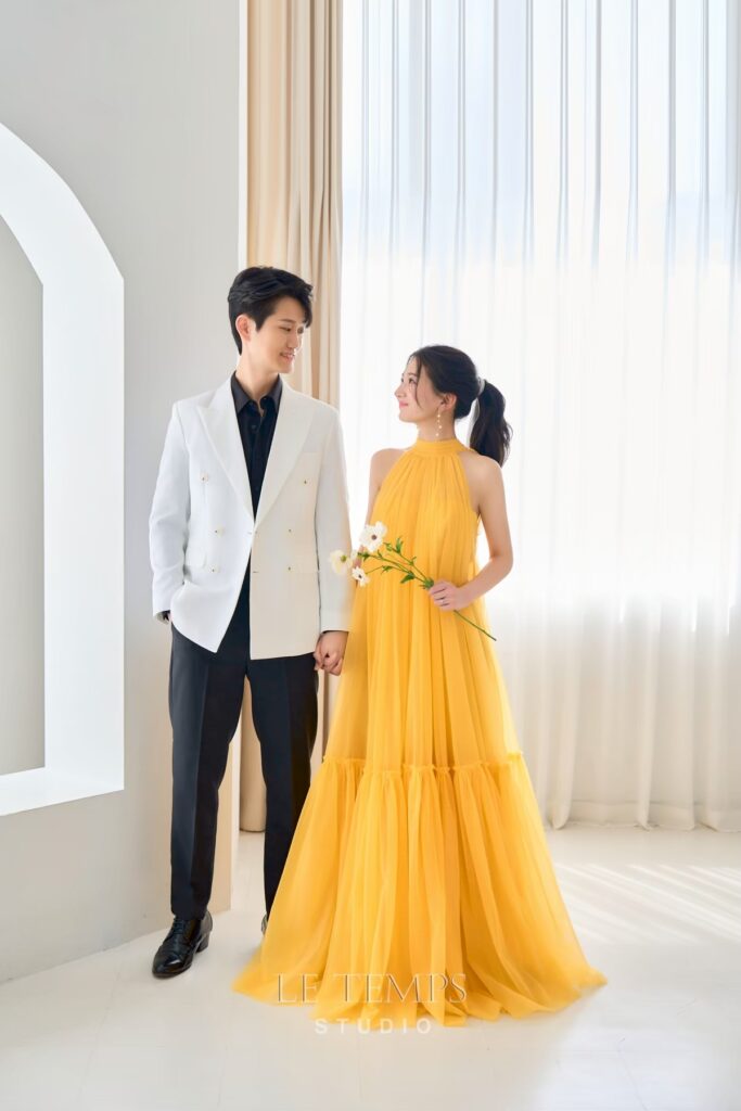 ホルダーネックドレス