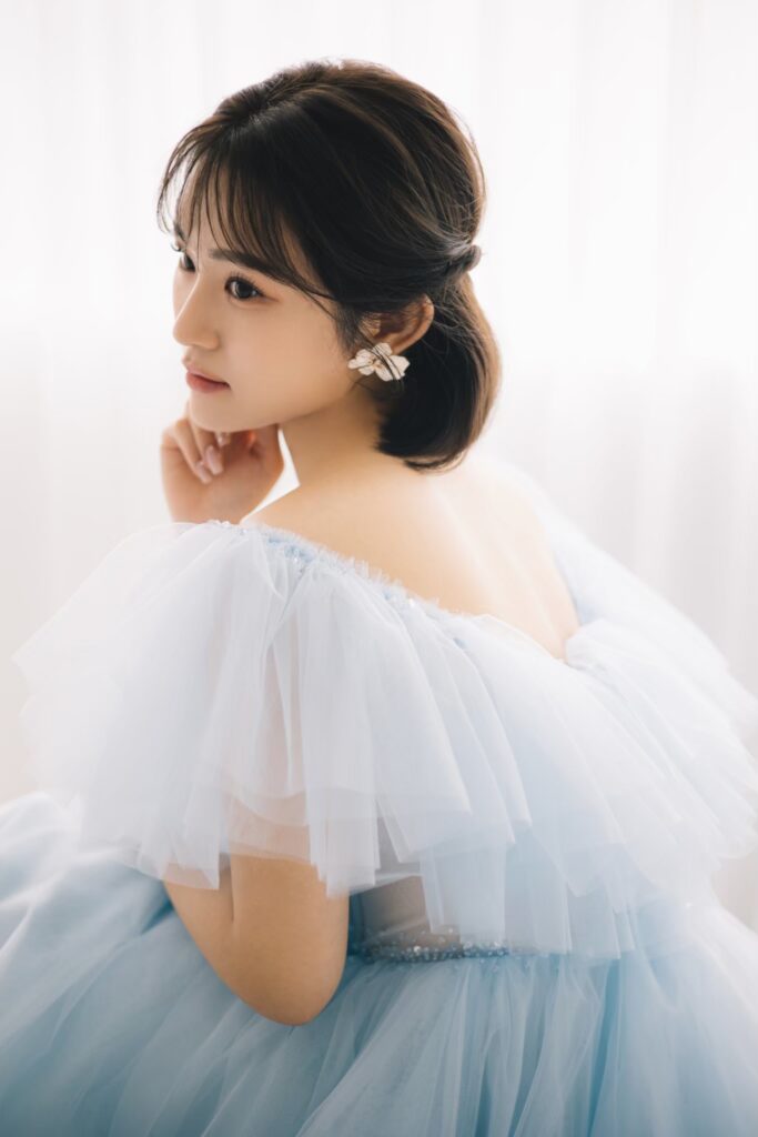 ブルードレス試着