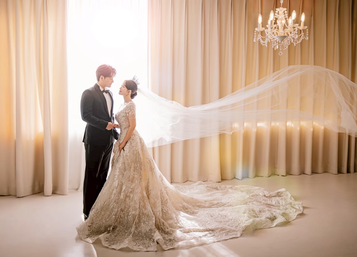 韓国フォトウェディングに憧れる花嫁様へ|大阪前撮りで叶える“理想のドレスと私らしさ”