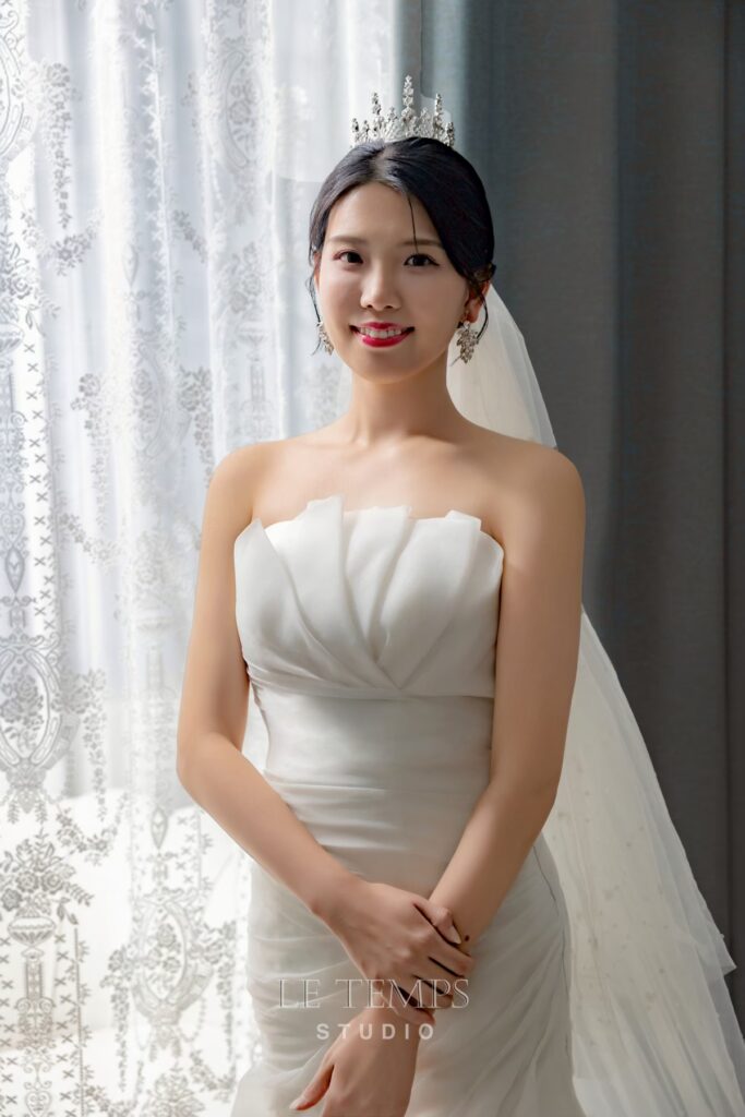 韓国ヘアメイクで仕上げた上品な花嫁スタイル
